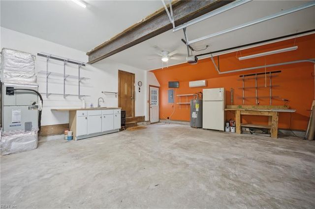 6657 Branch RD, Hayes, VA 23072