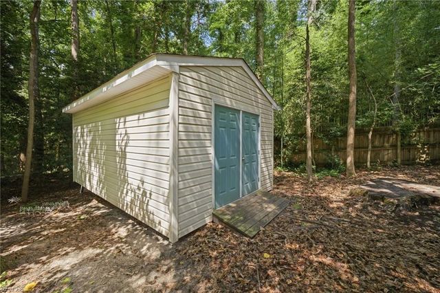6657 Branch RD, Hayes, VA 23072