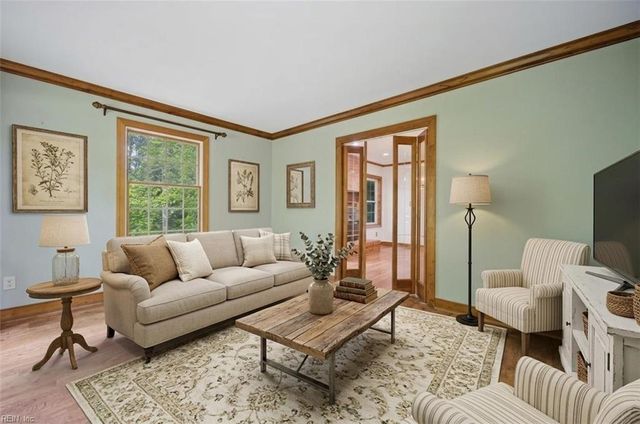 6657 Branch RD, Hayes, VA 23072