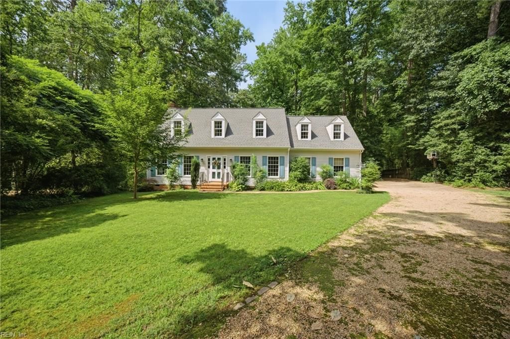6657 Branch RD, Hayes, VA 23072