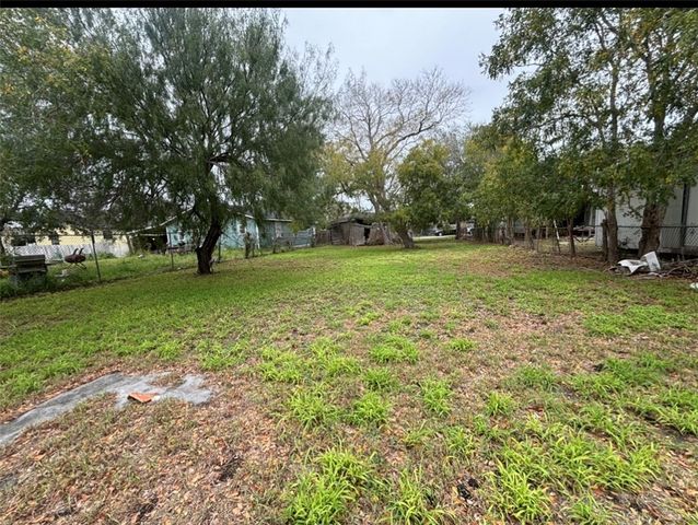 1017 National Dr, Corpus Christi, TX 78416