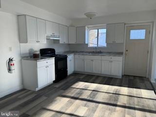 14 SCAMMELL DR, Browns Mills, NJ 08015