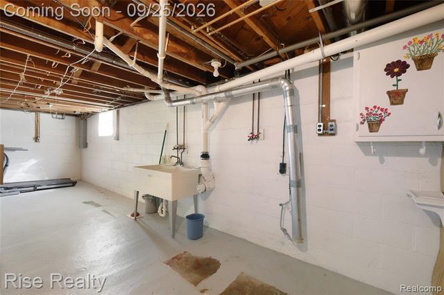 6130 Richfield Road, Flint, MI 48506
