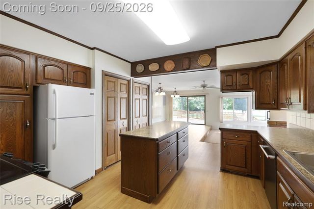 6130 Richfield Road, Flint, MI 48506