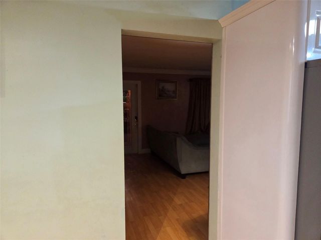 9604 NW 67th Ct, Tamarac, FL 33321