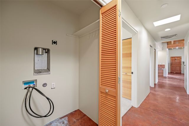 3 Calle Las Casas, Santa Fe, NM 87507