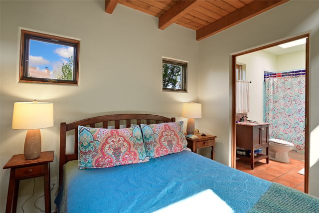 3 Calle Las Casas, Santa Fe, NM 87507