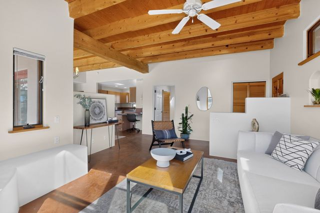 3 Calle Las Casas, Santa Fe, NM 87507