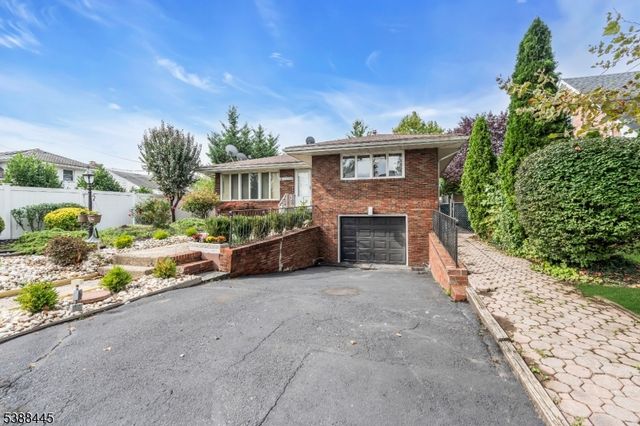 585 Noe Ave, Woodbridge Twp., NJ 07095