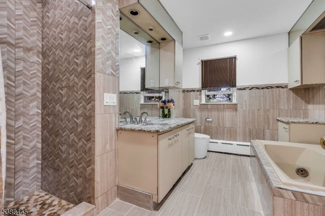 585 Noe Ave, Woodbridge Twp., NJ 07095