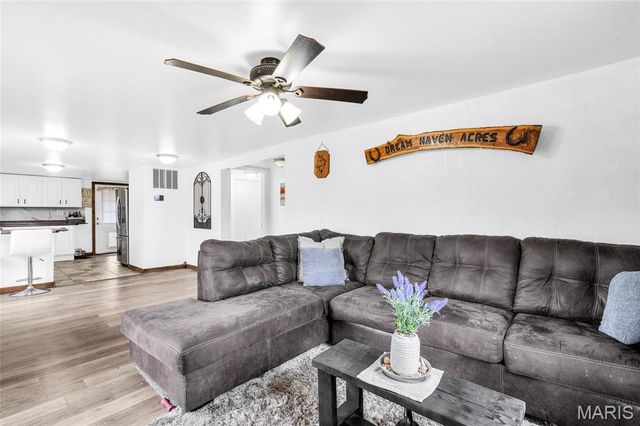 311 Friendship Lane, New Haven, MO 63068