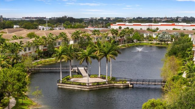 712 SW 2nd Way 712, Pompano Beach, FL 33060