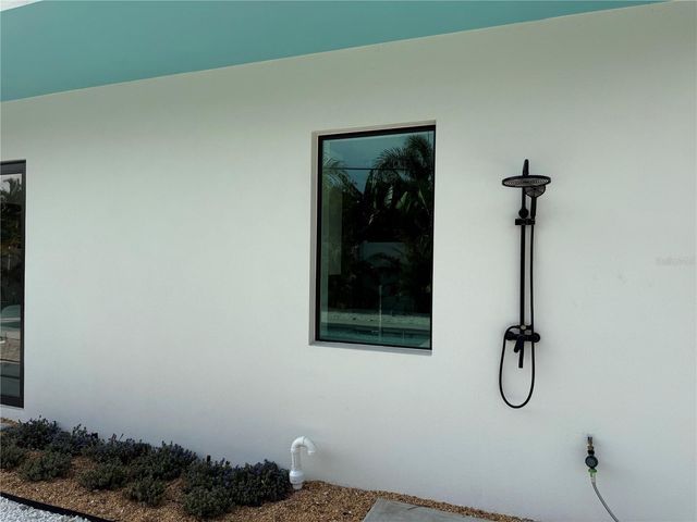 2306 VALENCIA DRIVE, Sarasota, FL 34239