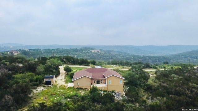 180 County Road 2750, Mico, TX 78056