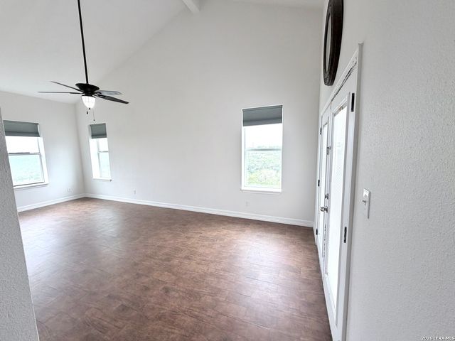 180 County Road 2750, Mico, TX 78056