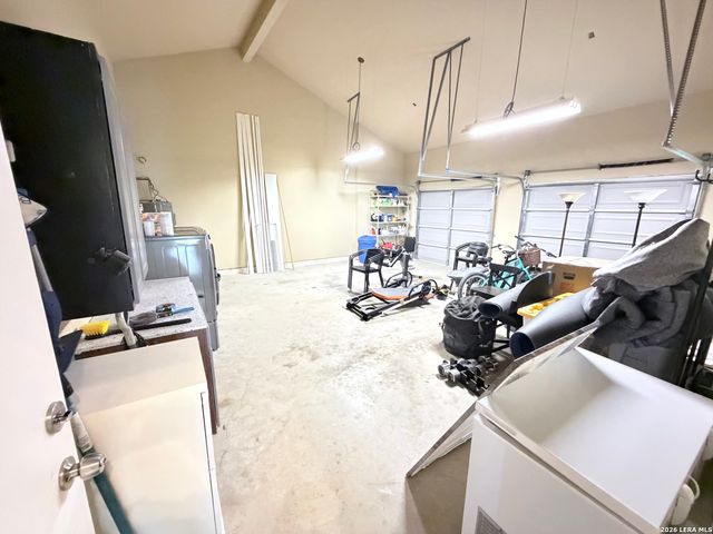 180 County Road 2750, Mico, TX 78056