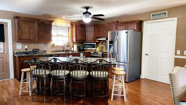 27 COUNTY ROAD 266, Cullman, AL 35057
