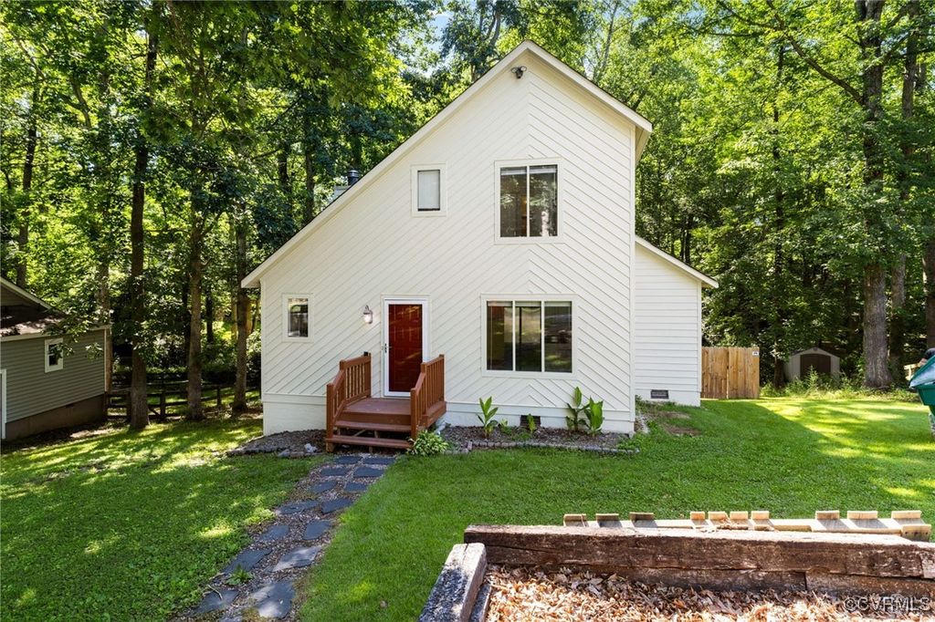 1453 Lockett Ridge Rd, Midlothian, VA 23114