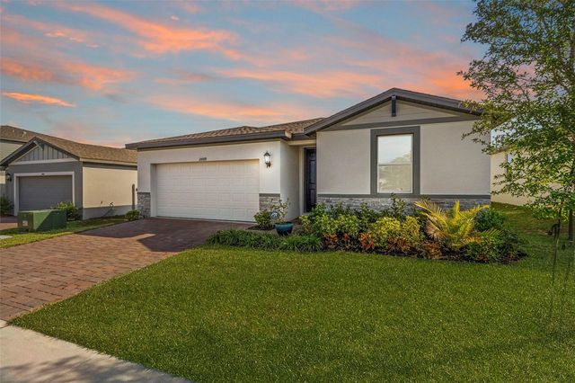 2409 WHITE TAIL STREET, Davenport, FL 33837