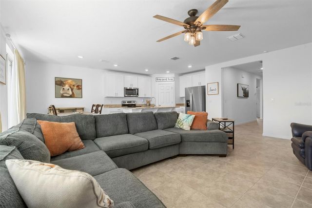 2409 WHITE TAIL STREET, Davenport, FL 33837