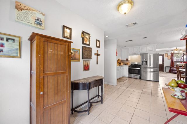 3217 Bond Street, Pasadena, TX 77503
