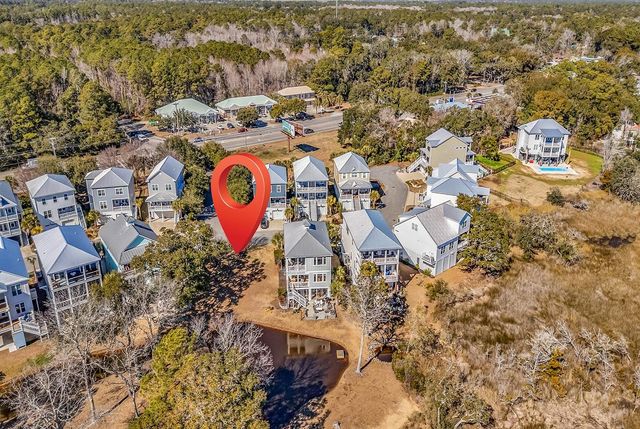 134 Enclave Pl., Pawleys Island, SC 29585