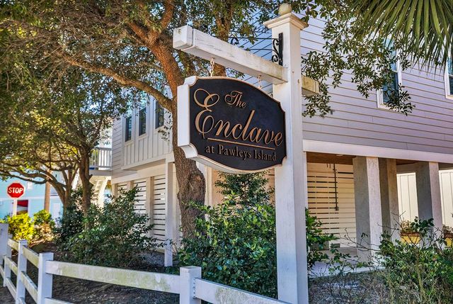134 Enclave Pl., Pawleys Island, SC 29585
