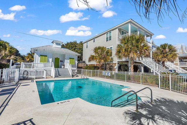 134 Enclave Pl., Pawleys Island, SC 29585