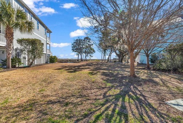 134 Enclave Pl., Pawleys Island, SC 29585