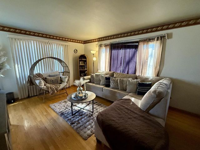 4901 N 65th STREET, Milwaukee, WI 53218