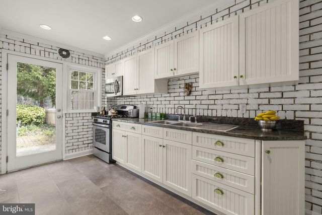 7413 STANMORE CT, Baltimore, MD 21212