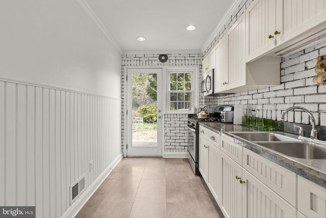 7413 STANMORE CT, Baltimore, MD 21212