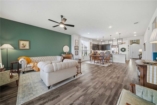 6313 Eldora Drive, College Station, TX 77845