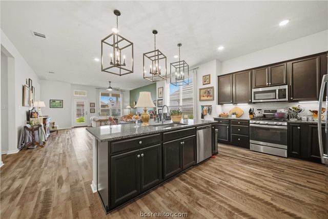 6313 Eldora Drive, College Station, TX 77845