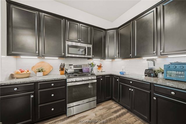6313 Eldora Drive, College Station, TX 77845