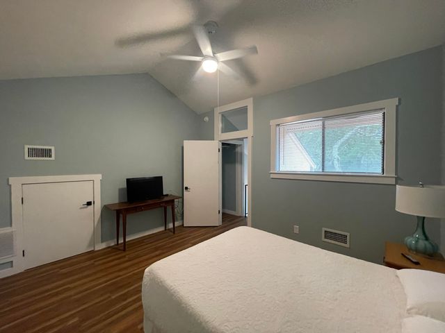 300 Yacht Club Drive UNIT 18, Niceville, FL 32578