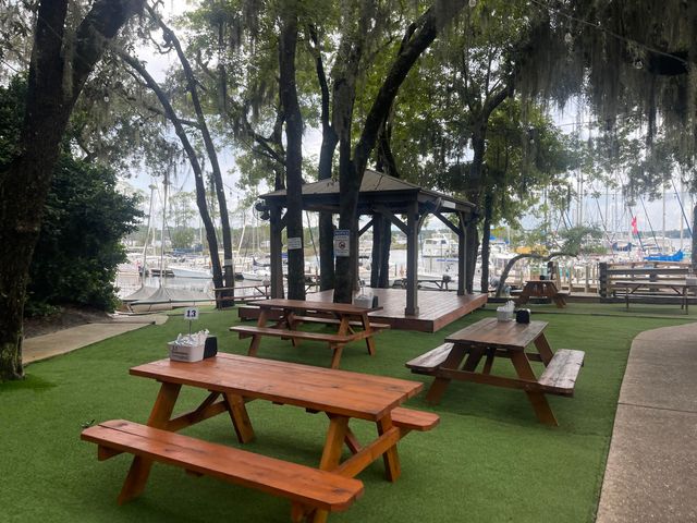 300 Yacht Club Drive UNIT 18, Niceville, FL 32578