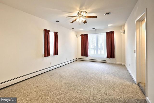 2 S HILL ST, Shrewsbury, PA 17361