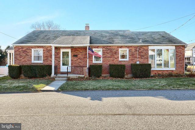 2 S HILL ST, Shrewsbury, PA 17361