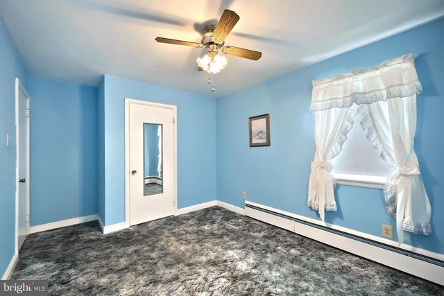 2 S HILL ST, Shrewsbury, PA 17361