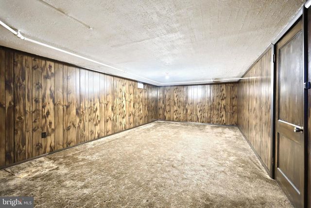 2 S HILL ST, Shrewsbury, PA 17361