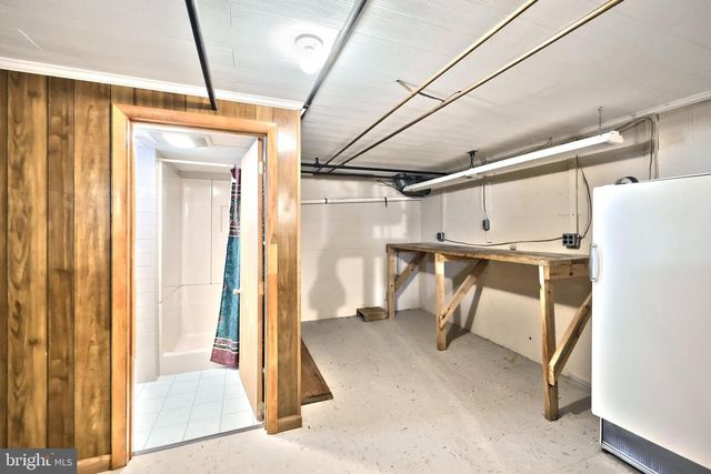 2 S HILL ST, Shrewsbury, PA 17361