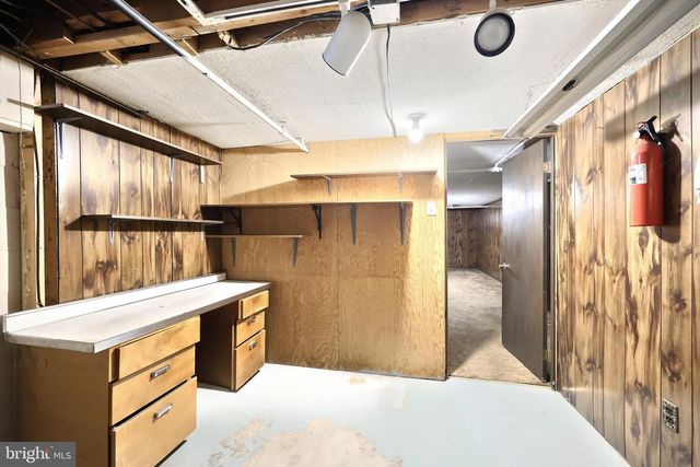 2 S HILL ST, Shrewsbury, PA 17361