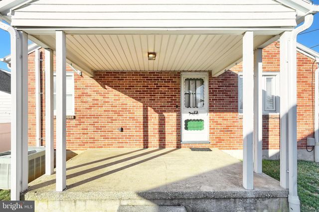 2 S HILL ST, Shrewsbury, PA 17361