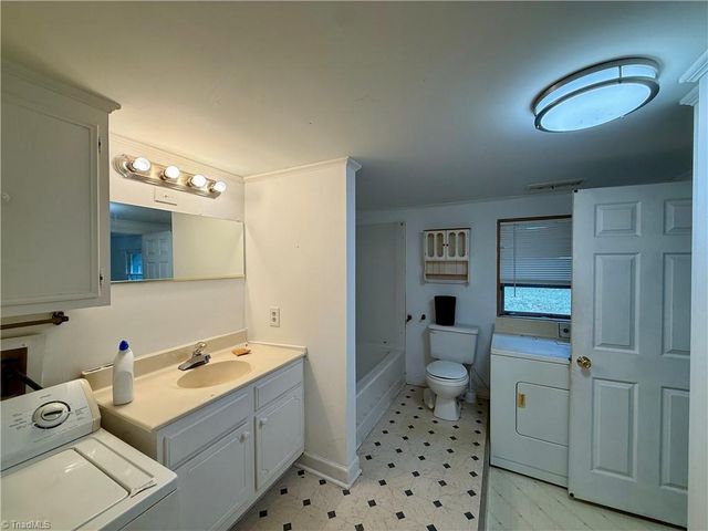 4535 Main Street, Winston-salem, NC 27127