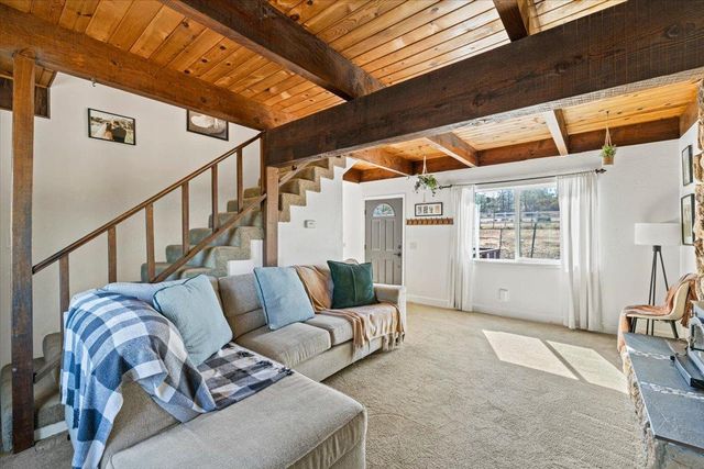 10402 Newtown Rd, Nevada City, CA 95959