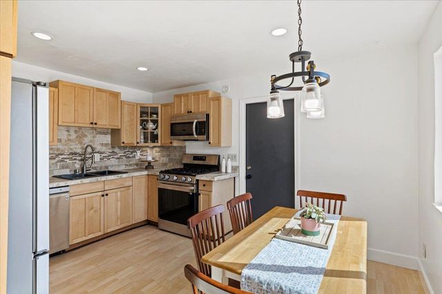 10402 Newtown Rd, Nevada City, CA 95959