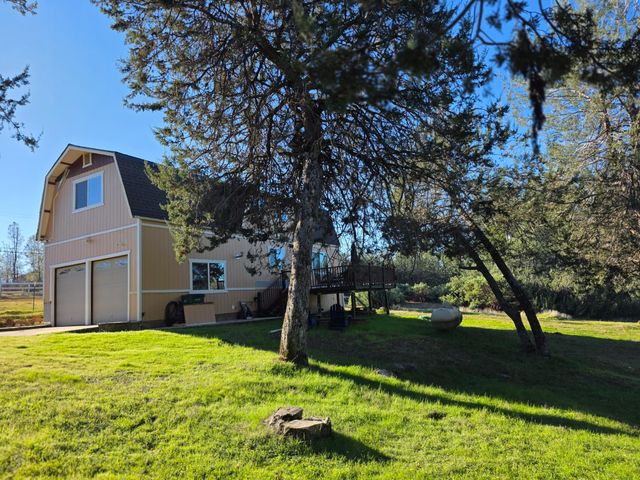 10402 Newtown Rd, Nevada City, CA 95959