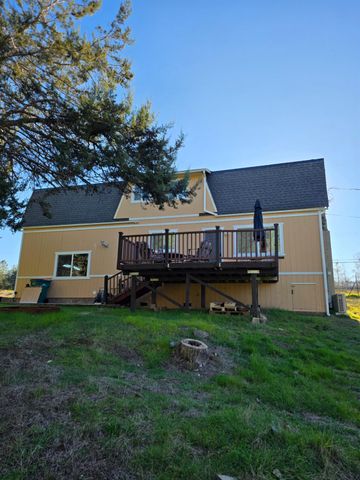 10402 Newtown Rd, Nevada City, CA 95959