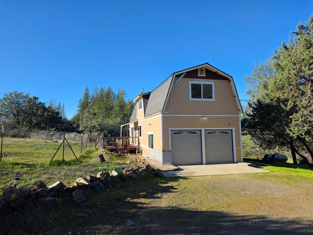 10402 Newtown Rd, Nevada City, CA 95959